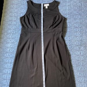 Sleeveless black dress